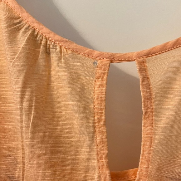America Eagle Peach Southwestern Top - Picture 5 of 7